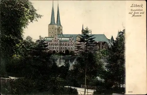 Ak Hansestadt Lübeck, Durchblick auf Dom und Museum