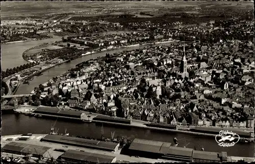 Ak Hansestadt Lübeck, Gesamtansicht, Fliegeraufnahme