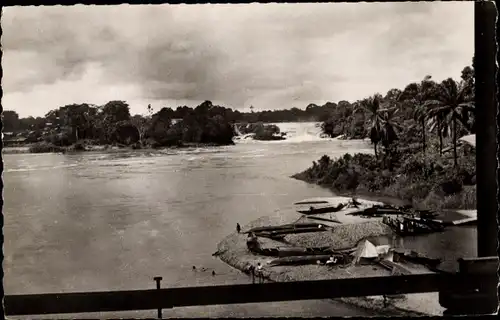 Ak Edéa Kamerun, Les chutes de la Sanaga, vue prise du Pont du Chemin de Fer