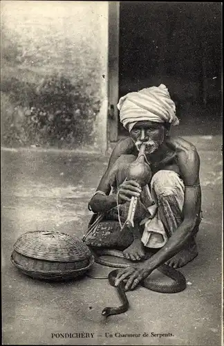 Ak Pondichery Puducherry Indien, Schlangenbeschwörer