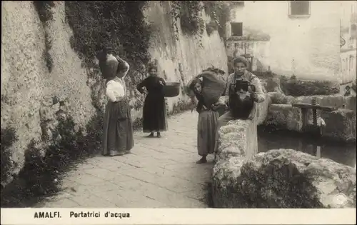 Ak Amalfi Campania, Portatrici d'acqua