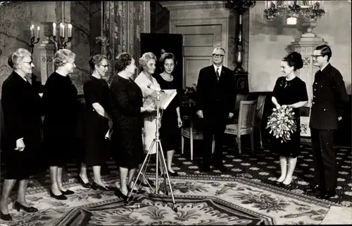 Ak Soestdijk Utrecht Niederlande, Juliana der Niederlande, Frauen, 10. November 1966
