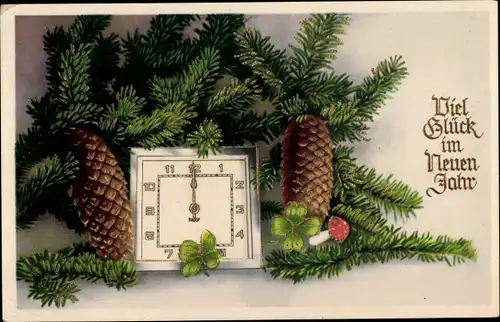 Ak Glückwunsch Neujahr, Uhr, Glücksklee, Pilz, Tannenzweige, Tannenzapfen