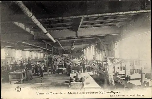 Ak Montargis Loiret, Usine de Langlée, Presses Hydrauliques