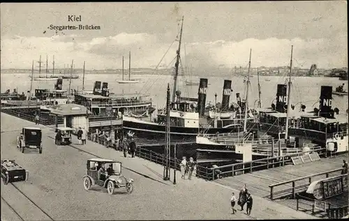 Ak Kiel, Seegarten-Brücken, Salondampfer im Hafen
