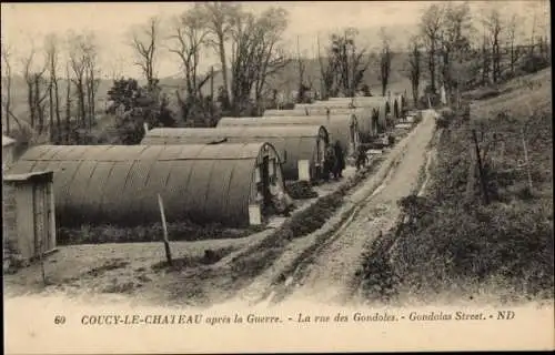 Ak Coucy le Château Aisne, Die Straße der Gondeln