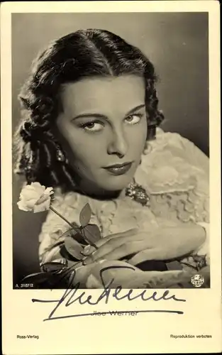 Ak Schauspielerin Ilse Werner, Portrait, Ross A 3102 1, Autogramm