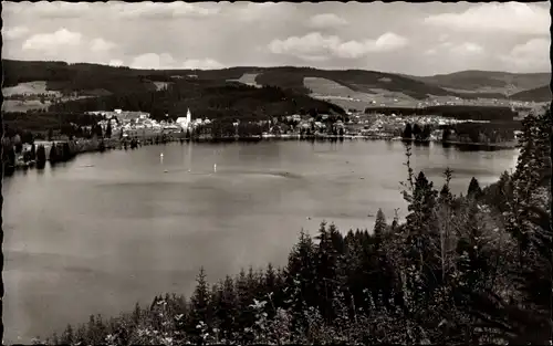 Ak Titisee Neustadt im Breisgau Hochschwarzwald, Panorama, Hotel-Cafe Brugger am See