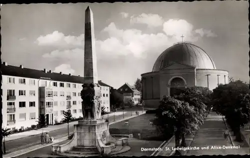 Ak Darmstadt in Hessen, St. Ludwigskirche, Alice-Denkmal