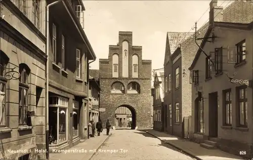 Ak Neustadt in Holstein, Kremperstraße, Kremper Tor