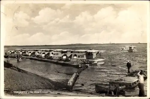 Ak Texel Nordholland Niederlande, Flugplatz De Mok