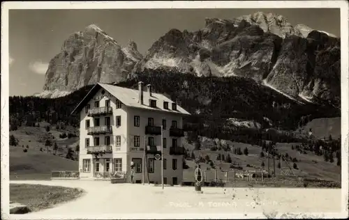 Foto Ak Cortina d'Ampezzo Veneto, Berghotel, Berge