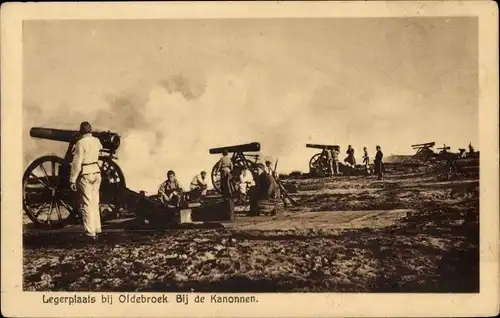 Ak Oldebroek Gelderland, Legerplaats, Bij de Kanonnen
