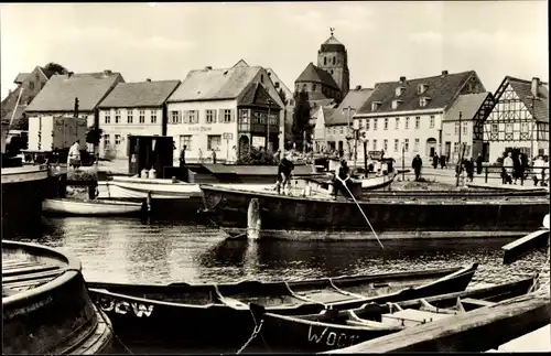 Ak Wolgast in Mecklenburg Vorpommern, Partie im Hafen, Fischerboote