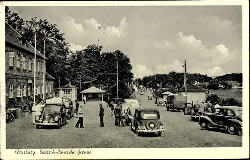 Ak Flensburg, Deutsch Dänische Grenze, Autos