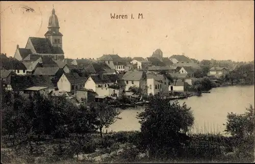 Ak Waren an der Müritz, Teilansicht, Kirche