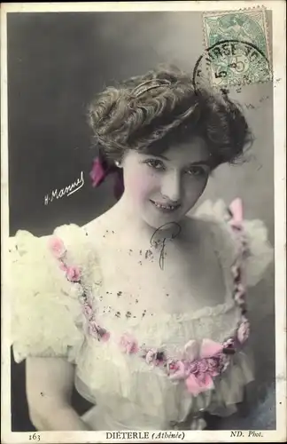 Ak Schauspielerin Dieterle, Portrait, Athénée