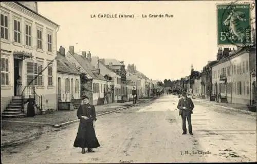 Ak La Capelle Aisne, La Grande Rue