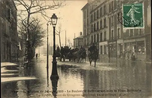 Ak Paris XIX, Überschwemmung 1910, Boulevard Sadi Carnot in Richtung Place Nationale