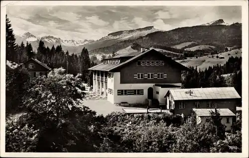 Ak Riezlern Mittelberg in Vorarlberg, Walserschanz, ehemaliges österreichisches Grenzgasthaus