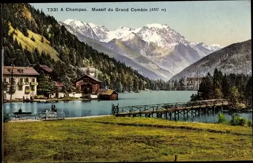 Ak Champex Kanton Wallis Schweiz, Teilansicht, Holzbrücke, Grand Combin Massiv