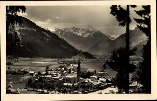 Ak Zell am Ziller Zillertal Tirol, Ortspanorama gegen Gletscher