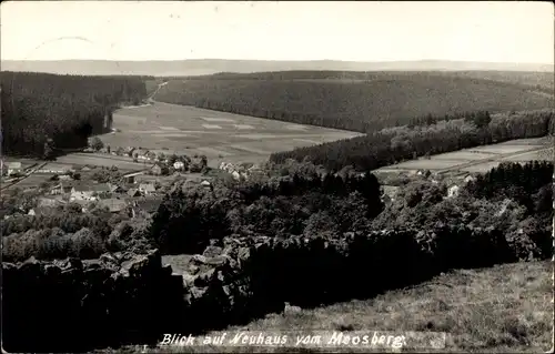 Ak Neuhaus im Solling Holzminden Niedersachsen, Totalansicht, Moosberg