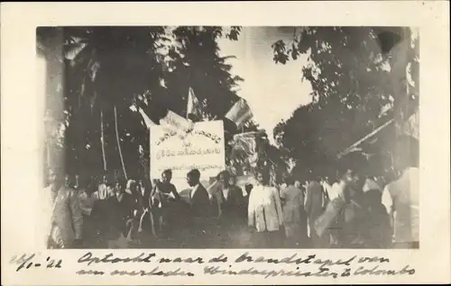 Foto Ak Colombo Ceylon Sri Lanka, Straßenpartie, Passanten