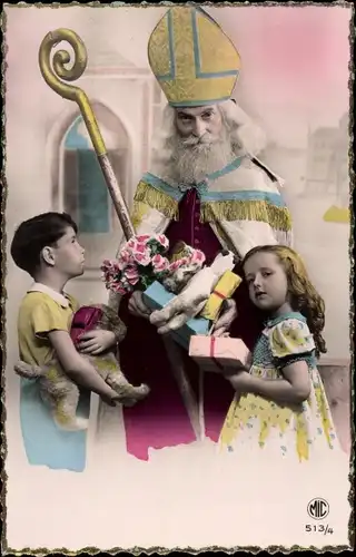 Ak Glückwunsch Weihnachten, Heiliger Nikolaus und Kinder mit Geschenken, Plüschhund