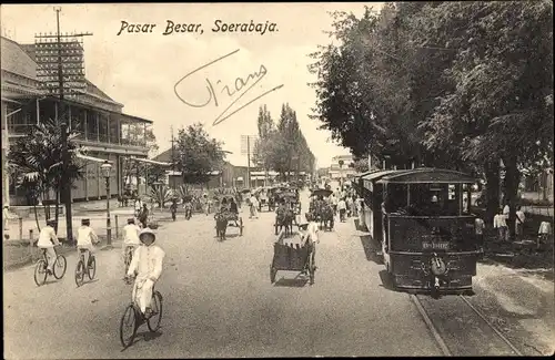 Ak Soerabaja Surabaya Java Indonesien, Pasar Besar, Radfahrer, Straßenbahn