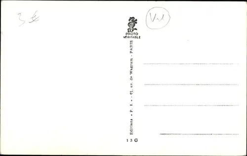 Ak Schauspielerin Edwige Feuillere, Portrait, Perlenkette