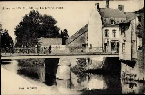 Ak Guise Aisne, Die große Brücke