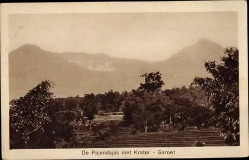 Ak Garut Indonesien, De Pajandajas met Krater, Bergkette