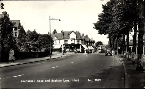 Ak Ilford London England, Cranbrook Road and Beehive Lane