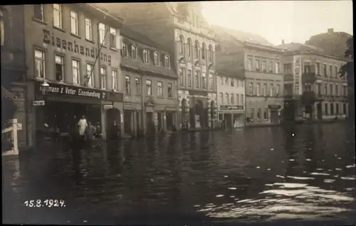 Foto Ak Greiz im Vogtland, Hochwasser 1924, Eisenhandlung
