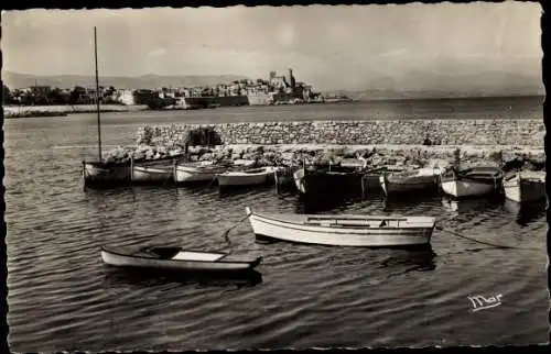 Ak Antibes Alpes Maritimes, Vue d'ensemble, Boote