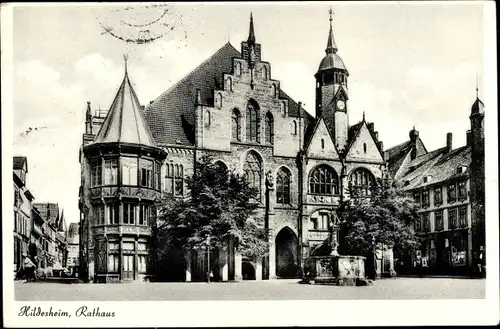 Ak Hildesheim in Niedersachsen, Rathaus, Brunnen