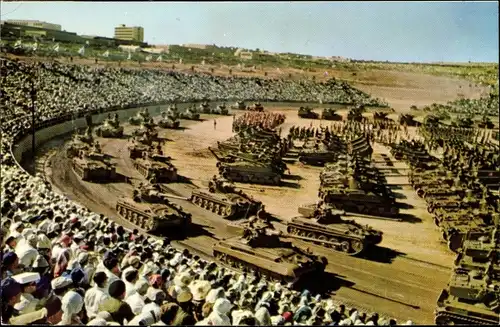 Ak Israel, Zahal, Parade der Panzertruppen, Panzer