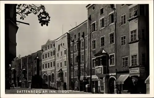 Ak Rattenberg am Inn Tirol, Straßenpartie, Geschäfte