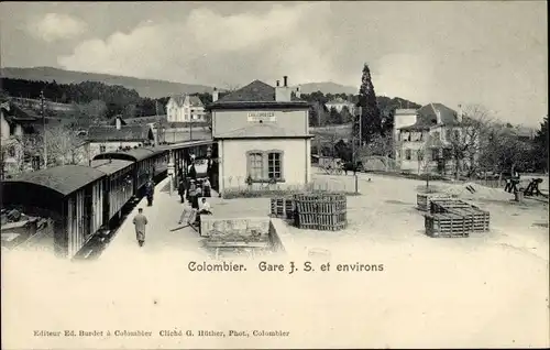 Ak Colombier Kanton Neuenburg Schweiz, Bahnhof, Gleisseite, Eisenbahn