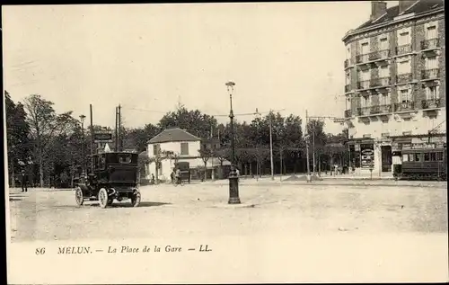 Ak Melun Seine et Marne, La Place de la Gare