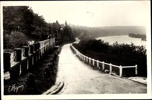 Ak Brolles Bois le Roi Seine et Marne, Die Ufer der Seine, Treidelpfad