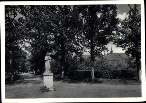 Ak Gaesdonck Goch am Niederrhein, Collegium Augustinianum, Denkmal