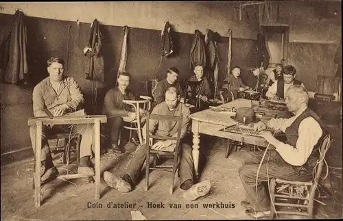 Ak Handwerker in der Werkstatt, Korbmacher, Tische, Stühle, Körbe