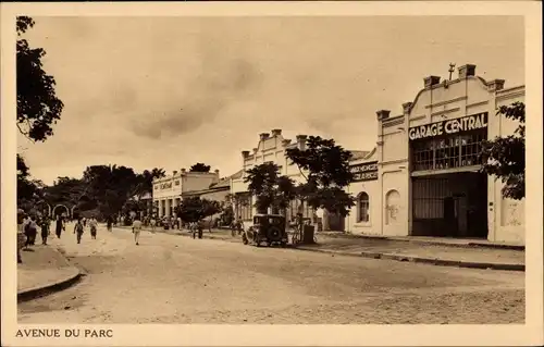 Ak Kinshasa Léopoldville RD Kongo Zaire. Parkstraße