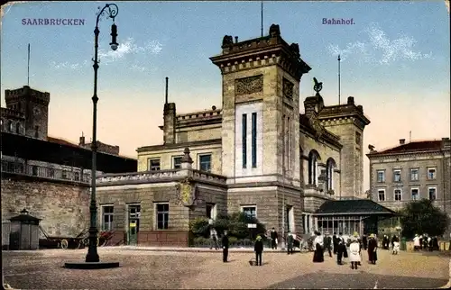 Ak Saarbrücken im Saarland, Bahnhof