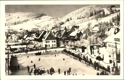 Ak Geising Altenberg Erzgebirge, Eisstadion, Winteransicht