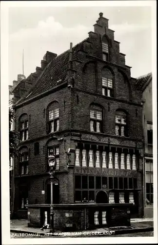 Ak Zaltbommel Gelderland, et Wapen van Gelderland, Giebelhaus