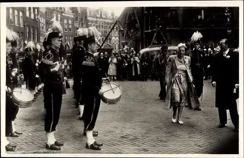 Ak Königin Juliana der Niederlande, Prinz Bernhard, Utrecht 1949, Militär-Orchester