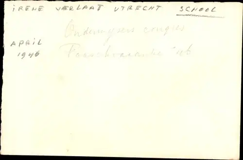 Foto Prinzessin Irene der Niederlande, Schule, Auto, 1946